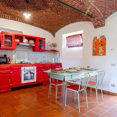 Il Lauro - House - *