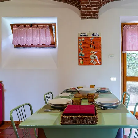Il Lauro - House - *
